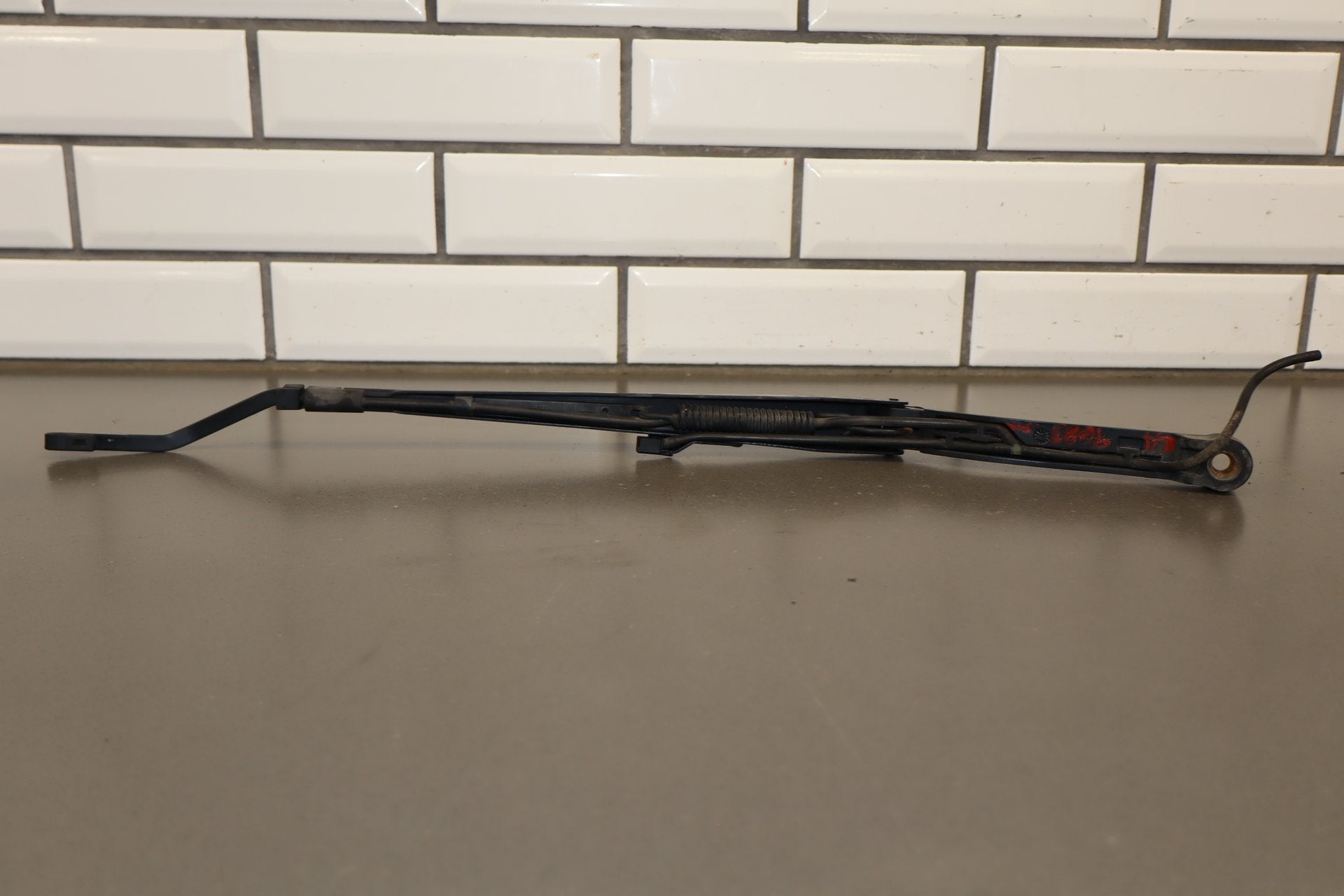 1997-2004 Chevrolet Corvette C5 Wiper Arm LH & RH Pair