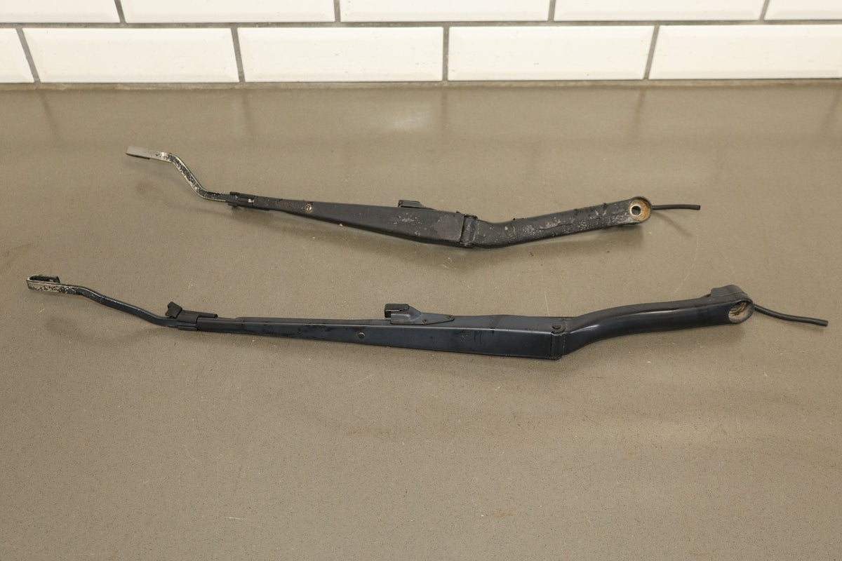 1997-2004 Chevrolet Corvette C5 Wiper Arm LH & RH Pair