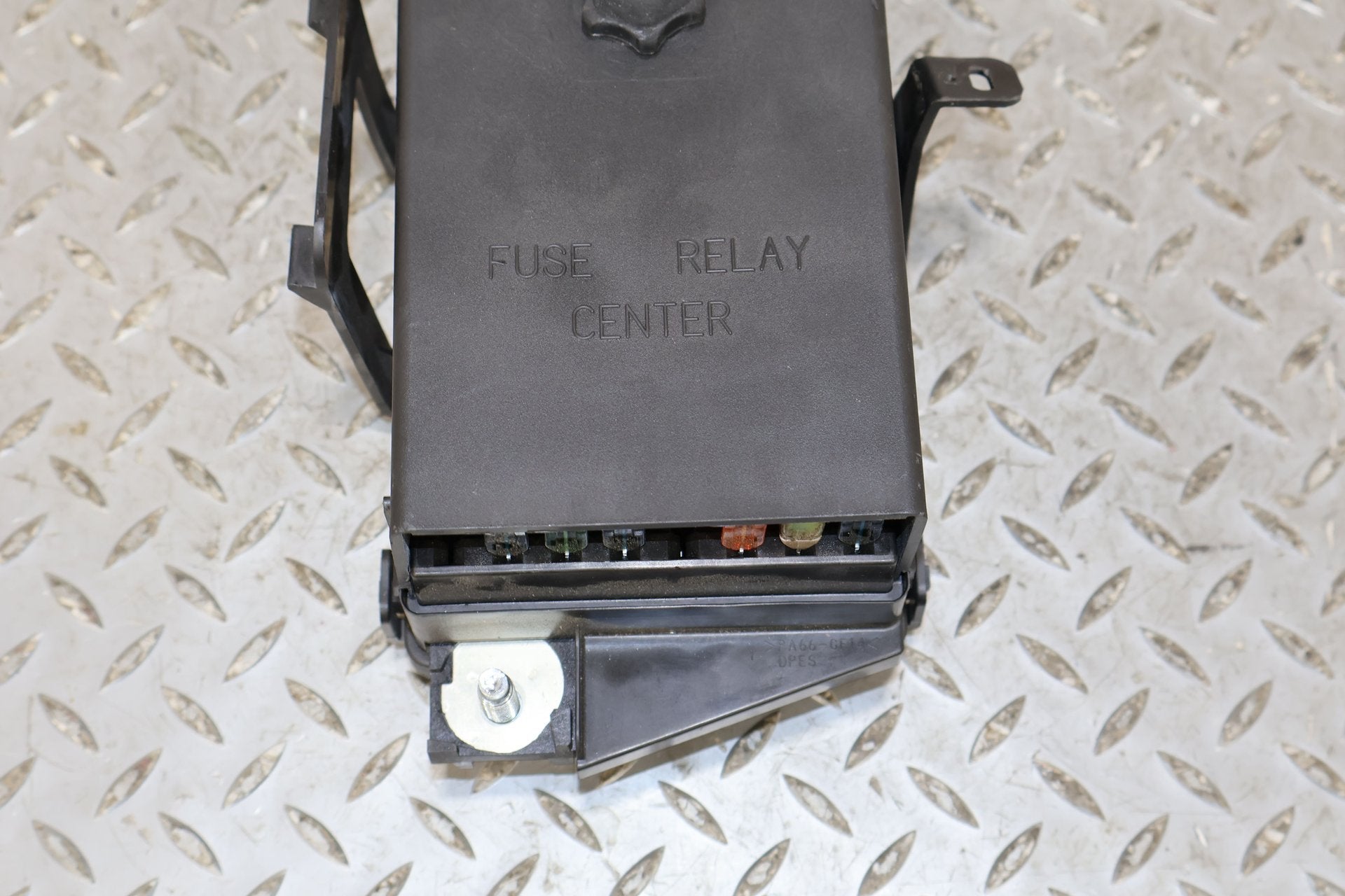 1997-2004 Chevrolet Corvette Cabin Fuse Box 19300118