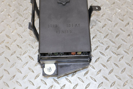 1997-2004 Chevrolet Corvette Cabin Fuse Box 19300118
