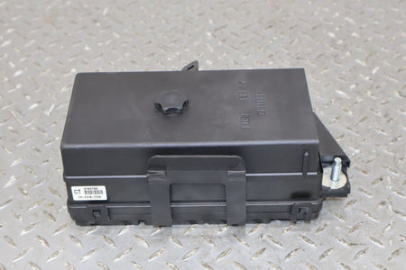 1997-2004 Chevrolet Corvette Cabin Fuse Box 19300118
