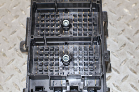 1997-2004 Chevrolet Corvette Cabin Fuse Box 19300118