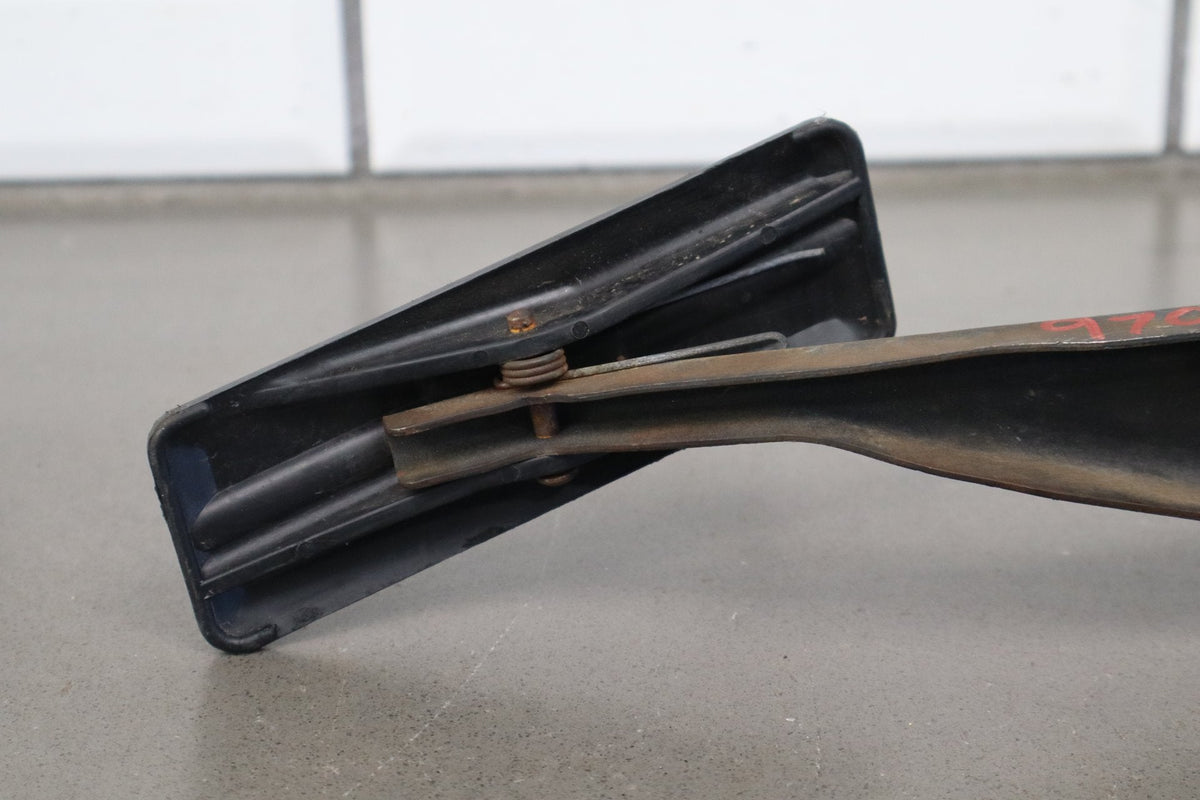 1997-2004 Chevrolet Corvette Gas Pedal 12565643 OEM