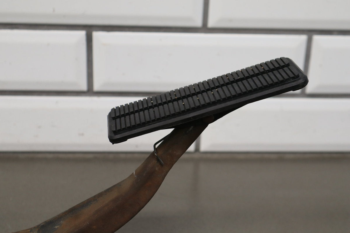 1997-2004 Chevrolet Corvette Gas Pedal 12565643 OEM