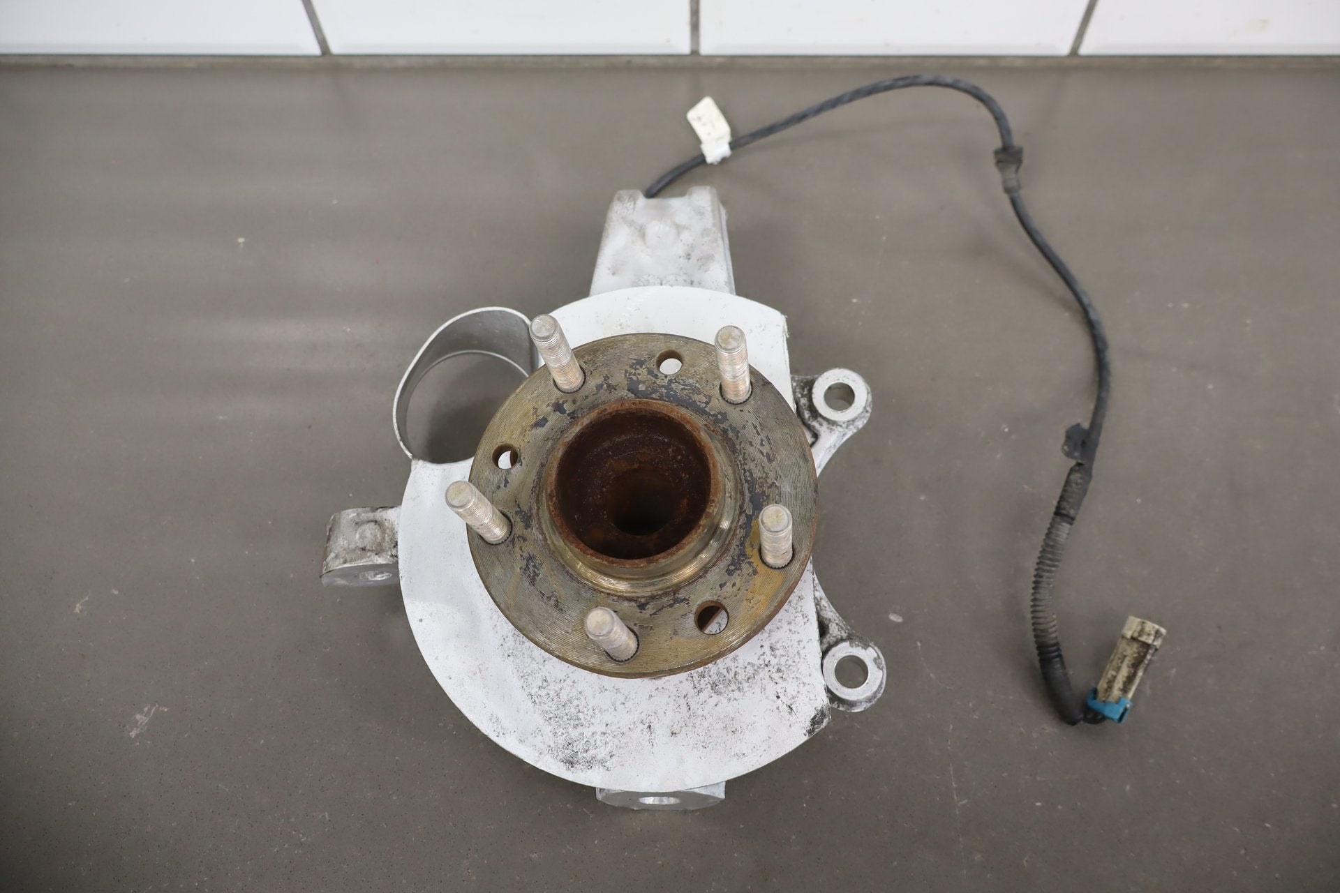 1997-2004 Chevrolet Corvette Left Front Suspension Knee