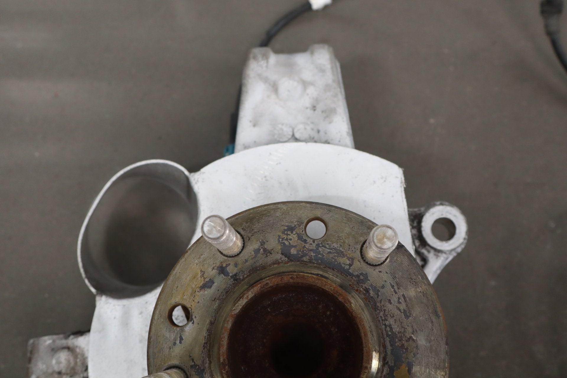 1997-2004 Chevrolet Corvette Left Front Suspension Knee