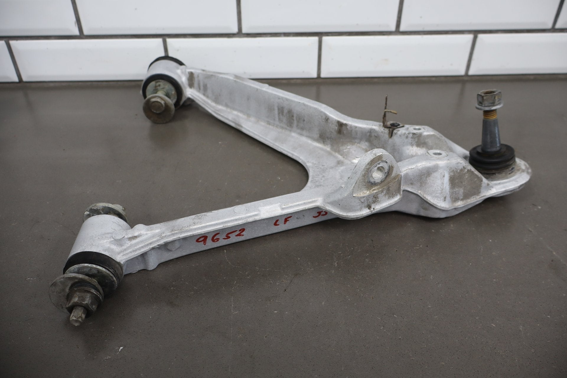 1997-2004 Chevrolet Corvette Left Front Suspension Knee