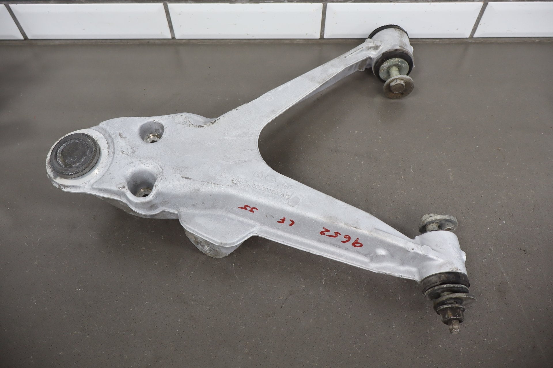 1997-2004 Chevrolet Corvette Left Front Suspension Knee