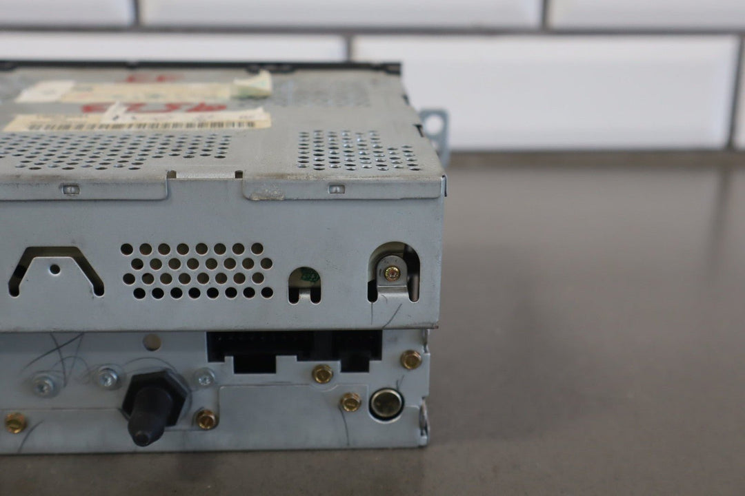 1997 - 2004 Chevrolet Corvette Radio 12370293 OEM