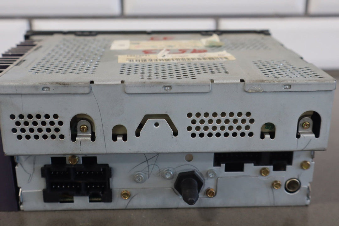 1997 - 2004 Chevrolet Corvette Radio 12370293 OEM
