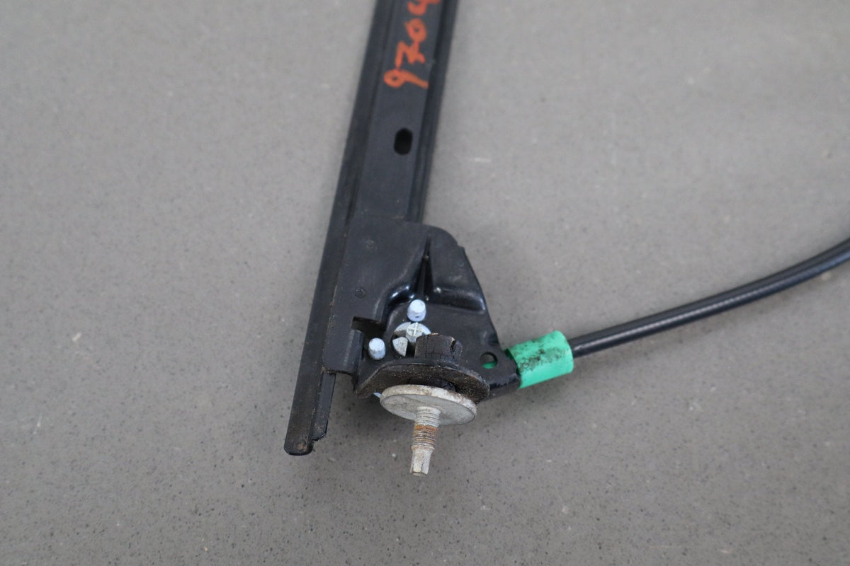 1997-2004 Chevrolet Corvette Right Front Door Regulator 10344132 OEM