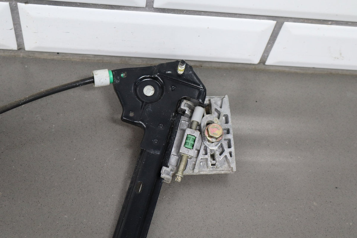 1997-2004 Chevrolet Corvette Right Front Door Regulator 10344132 OEM