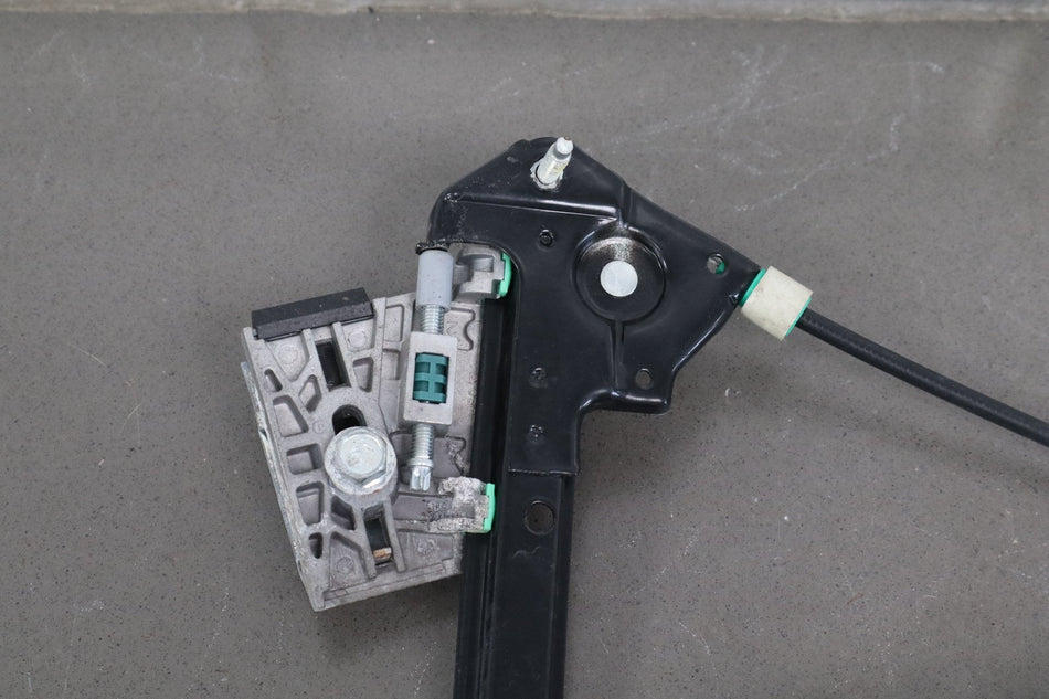 1997-2004 Chevrolet Corvette Right Front Door Regulator 10344132 OEM
