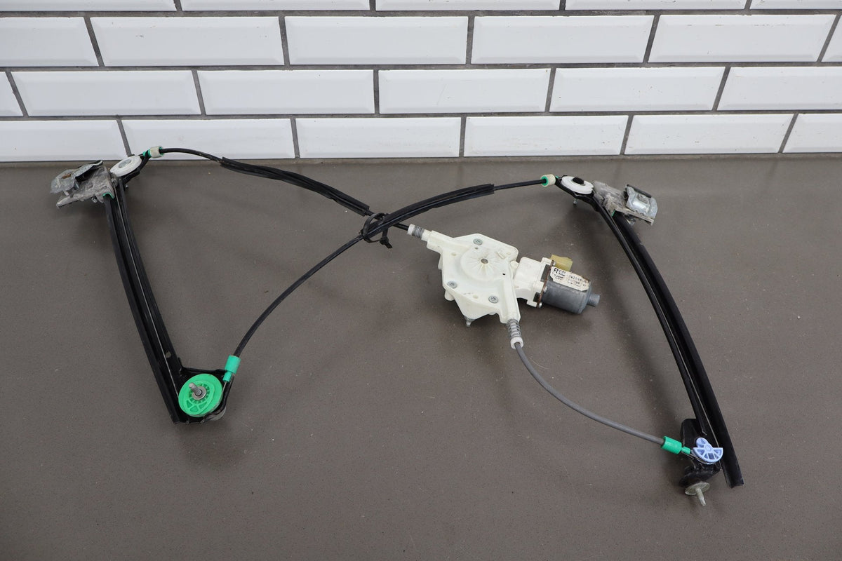 1997-2004 Chevrolet Corvette Right Front Door Regulator 10344132 OEM