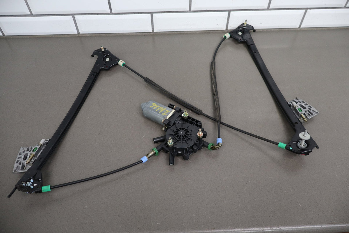 1997-2004 Chevrolet Corvette Right Front Door Regulator 10344132 OEM