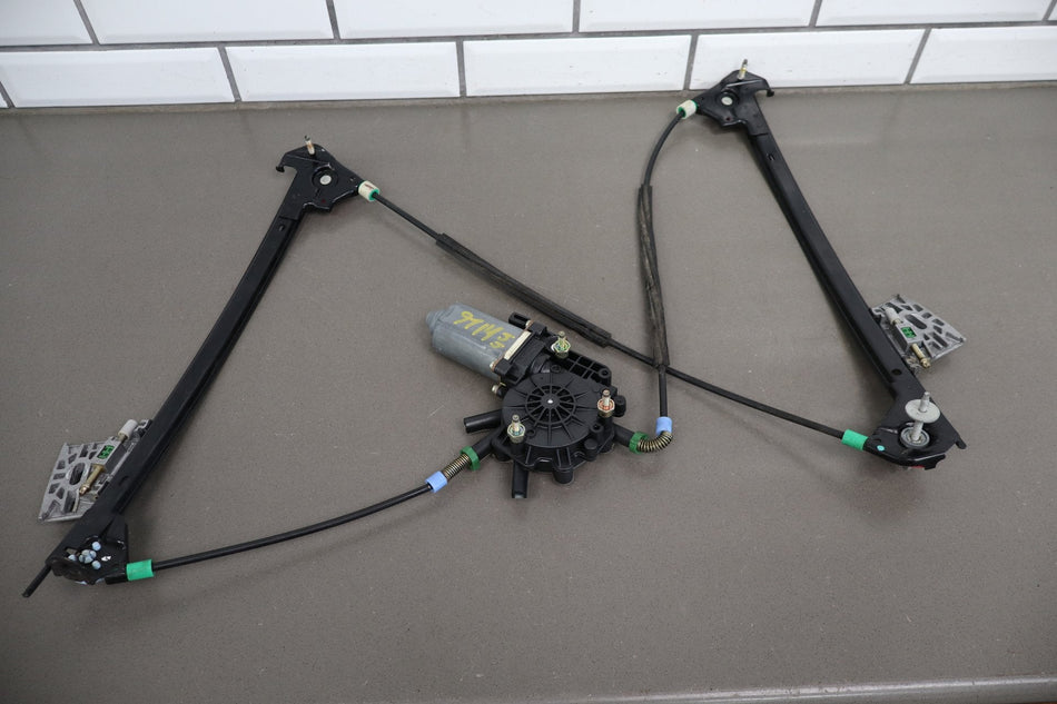 1997-2004 Chevrolet Corvette Right Front Door Regulator 10344132 OEM