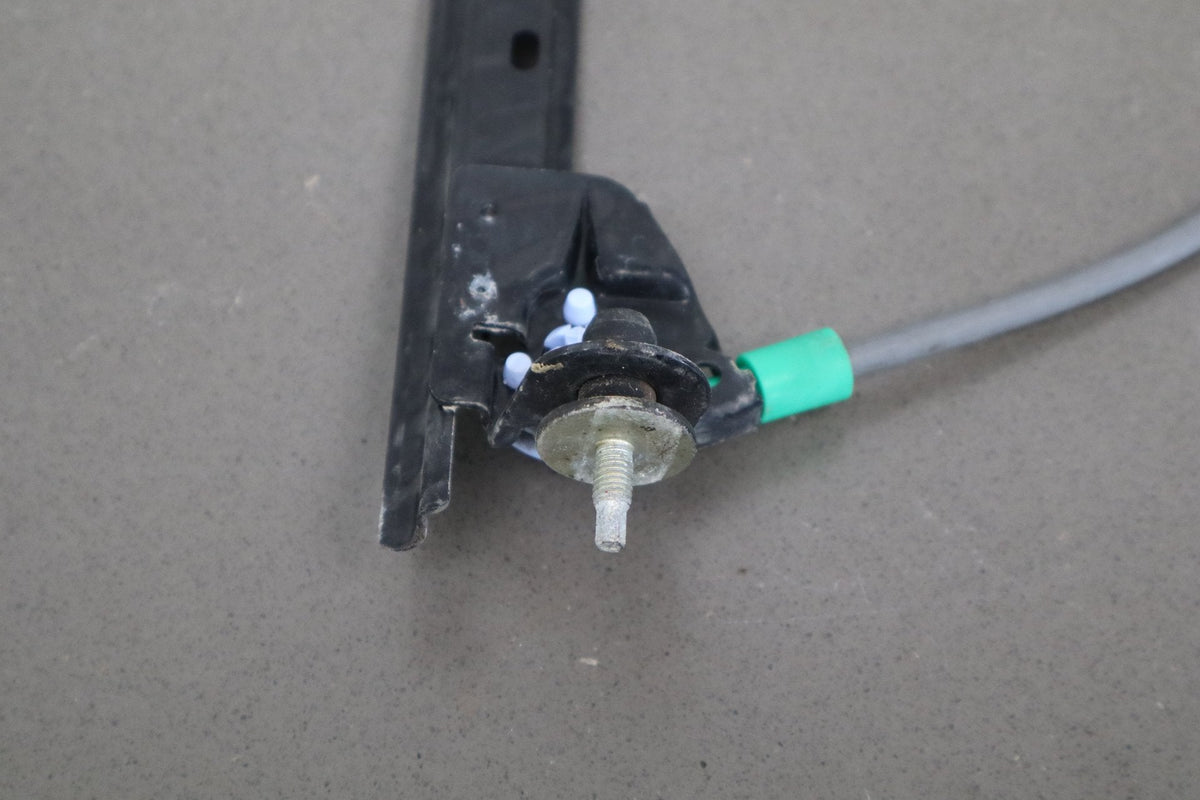 1997-2004 Chevrolet Corvette Right Front Door Regulator 10344132 OEM