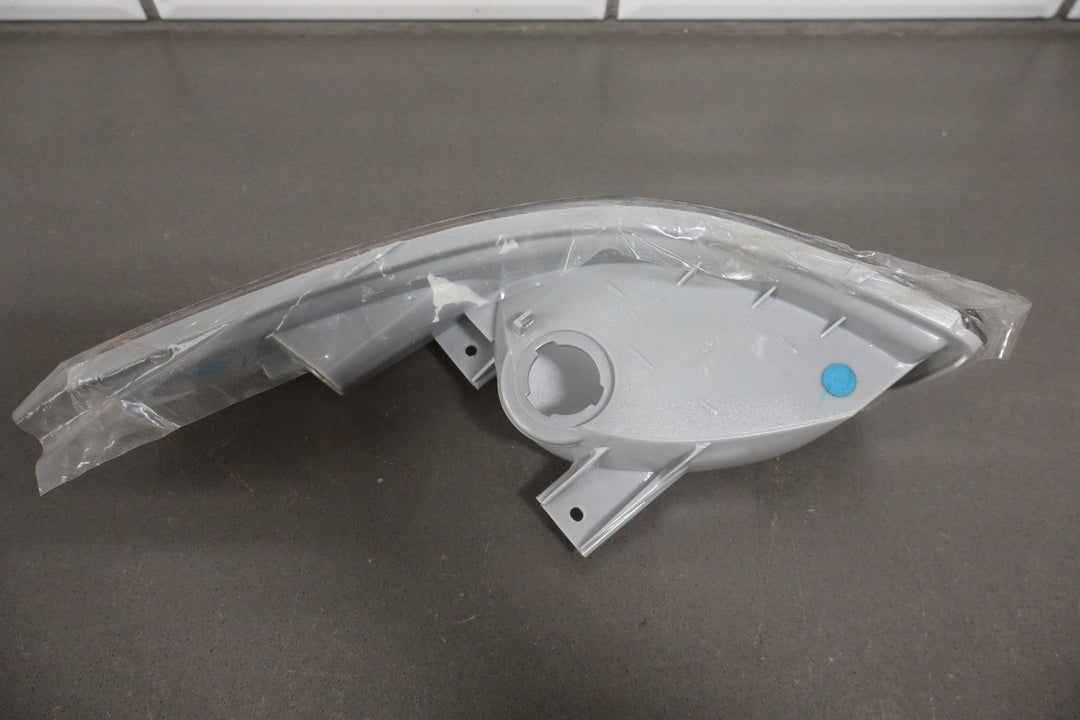 1997 - 2004 Chevrolet Corvette Right Front Lamp 10301356 OEM