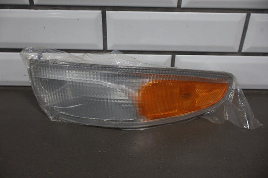 1997 - 2004 Chevrolet Corvette Right Front Lamp 10301356 OEM