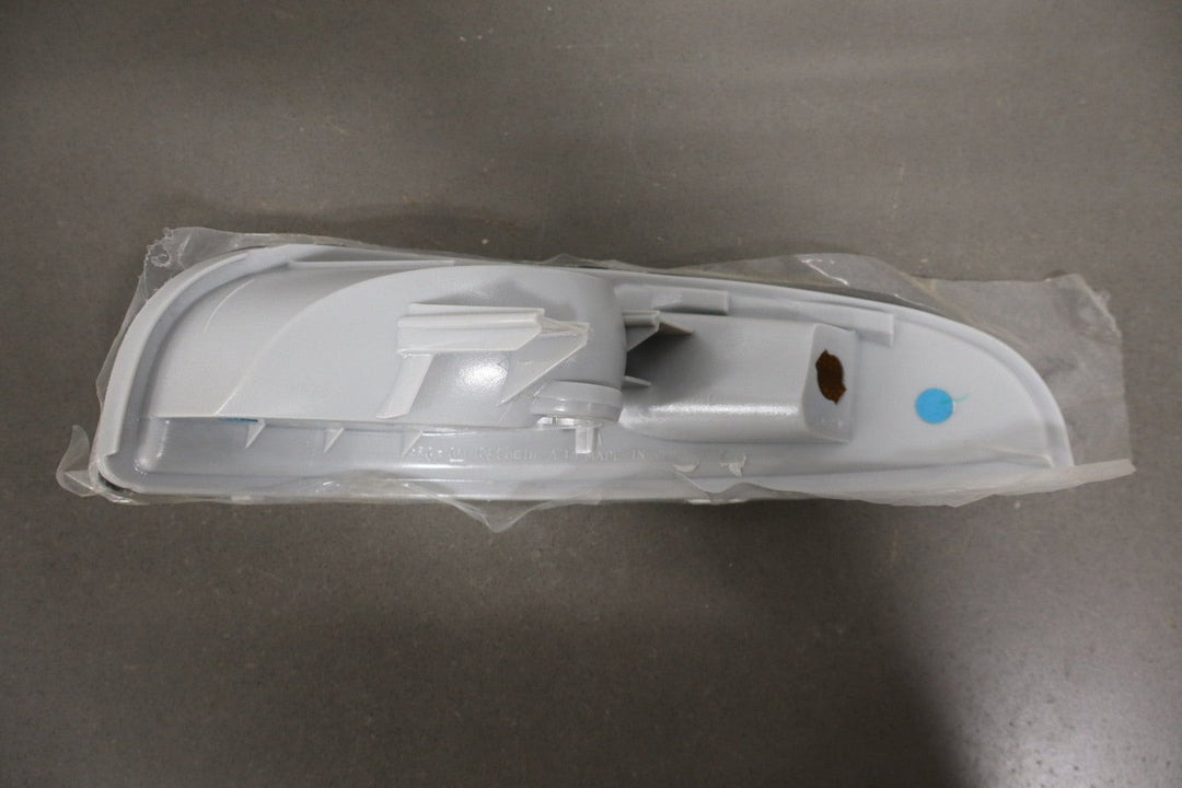 1997 - 2004 Chevrolet Corvette Right Front Lamp 10301356 OEM