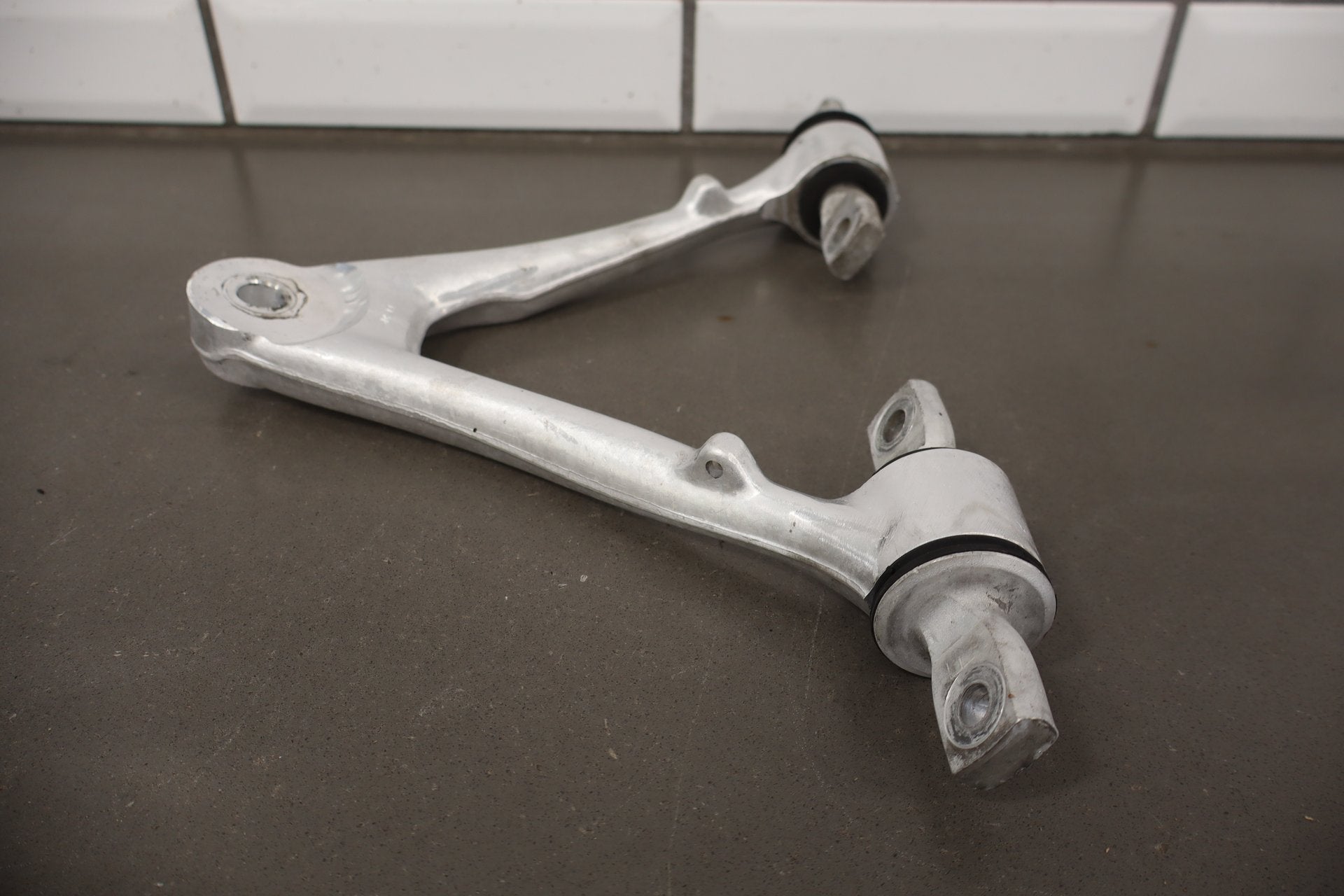 1997-2004 Chevrolet Corvette Right Front Suspension Knee