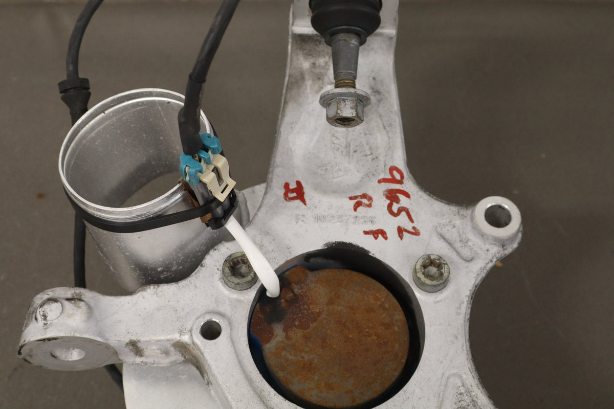 1997-2004 Chevrolet Corvette Right Front Suspension Knee