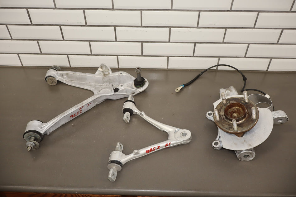 1997-2004 Chevrolet Corvette Right Front Suspension Knee