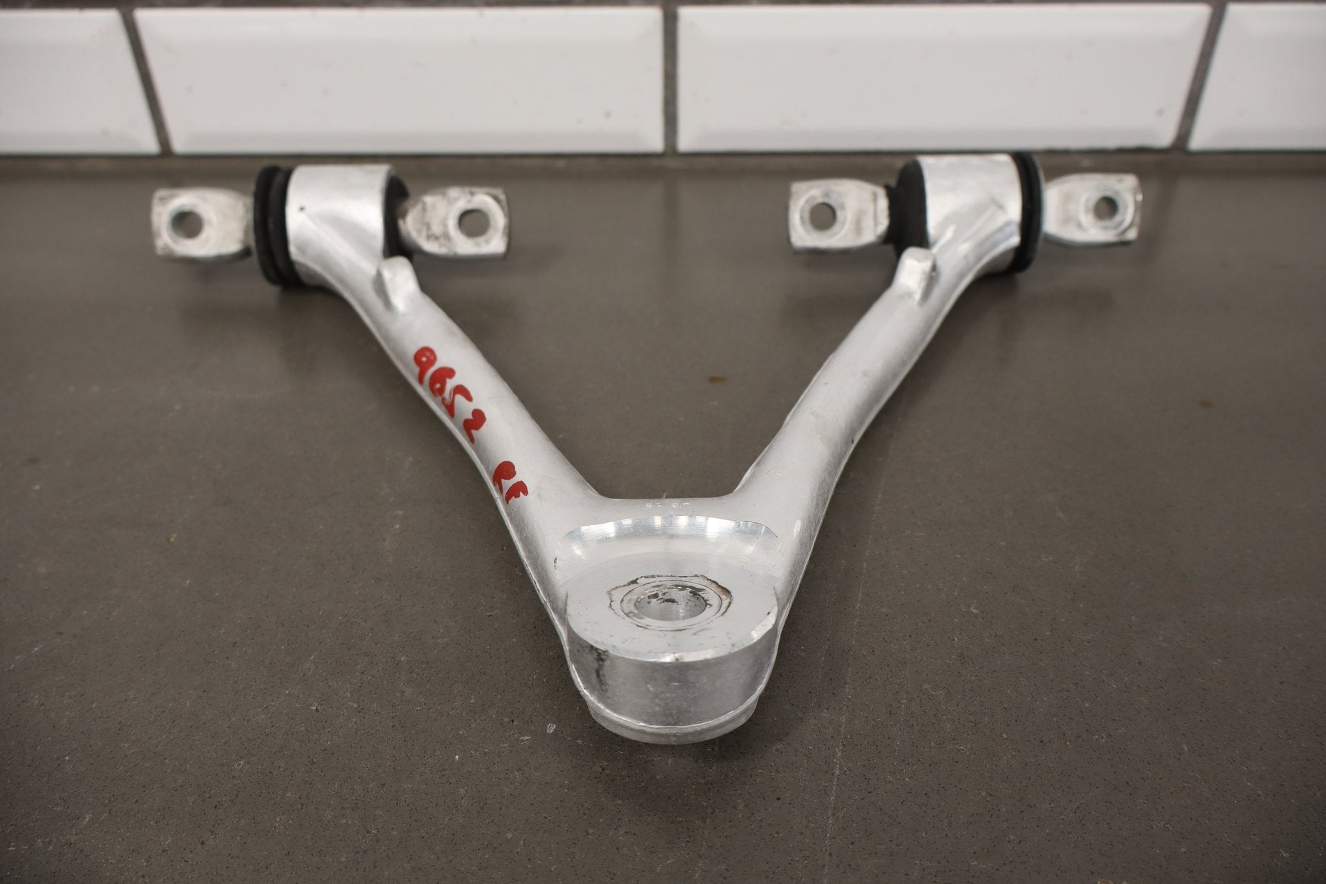 1997-2004 Chevrolet Corvette Right Front Suspension Knee
