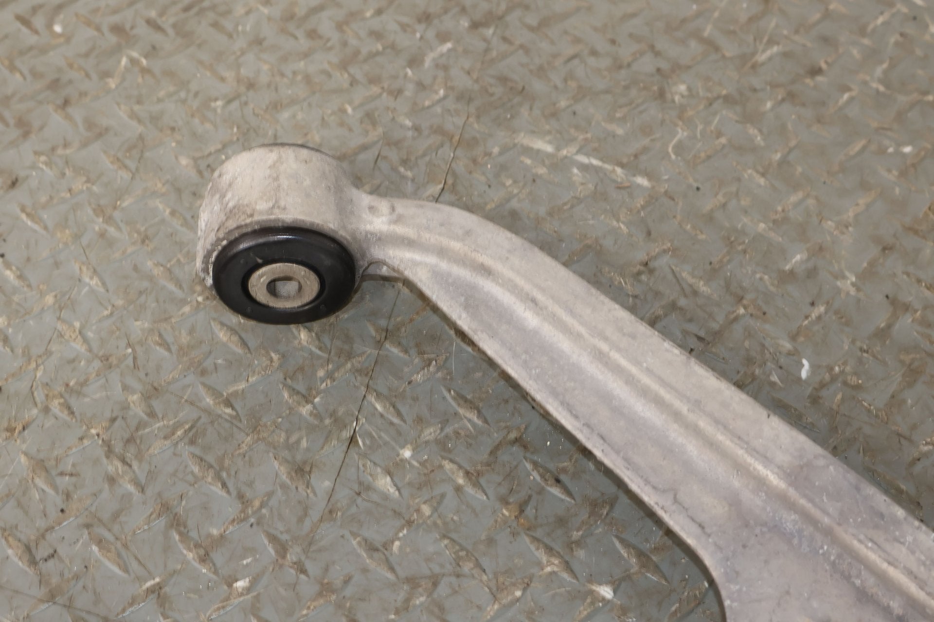 1997-2004 Chevrolet Corvette Right Rear Upper Control Arm 10233621 OEM