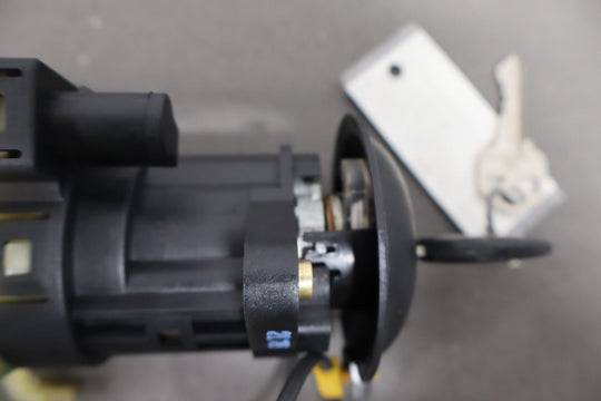 1997 - 2004 Chevy C5 Corvette Dash Mounted Ignition Switch W/OEM Key