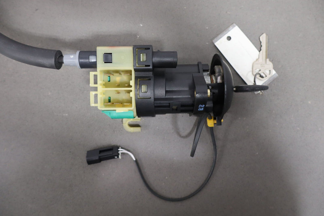 1997 - 2004 Chevy C5 Corvette Dash Mounted Ignition Switch W/OEM Key