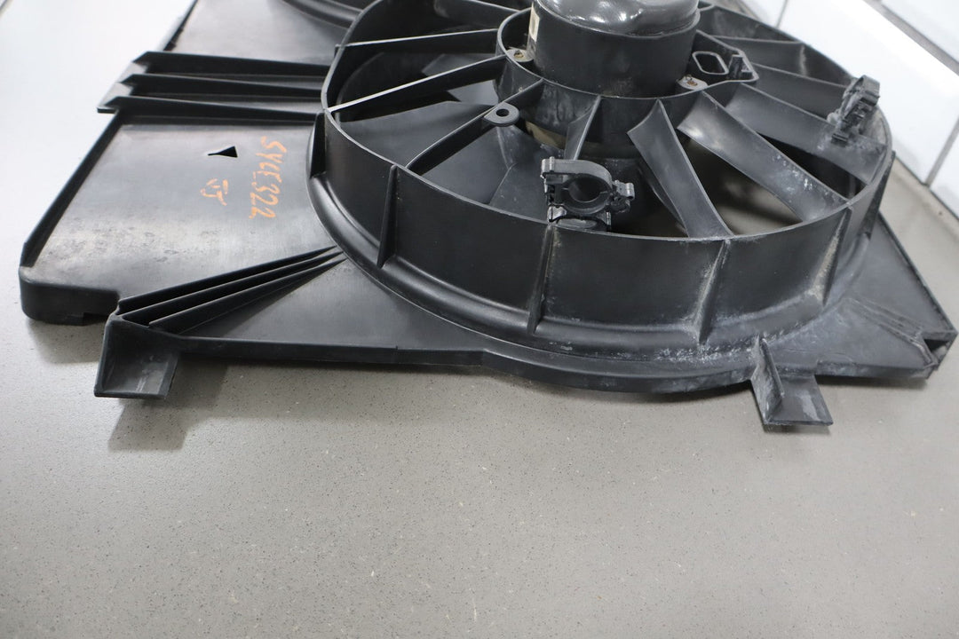 1997 - 2004 Chevy C5 Corvette OEM Engine Cooling Dual Fan W/ Motor