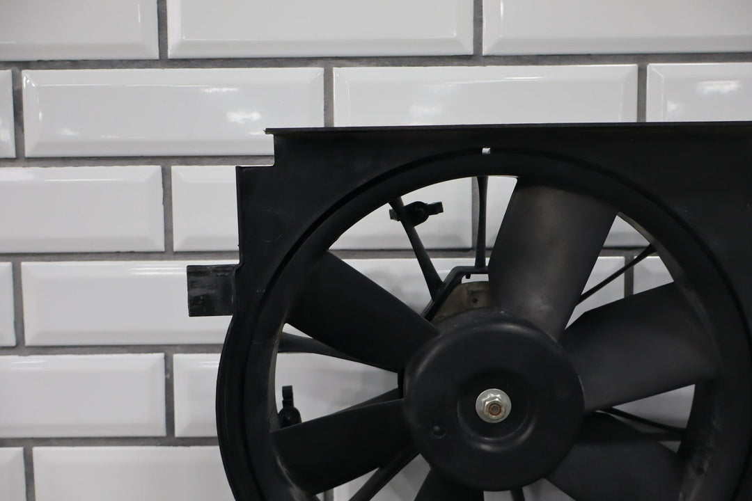 1997 - 2004 Chevy C5 Corvette OEM Engine Cooling Dual Fan W/ Motor