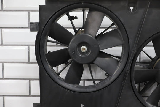 1997 - 2004 Chevy C5 Corvette OEM Engine Cooling Dual Fan W/ Motor