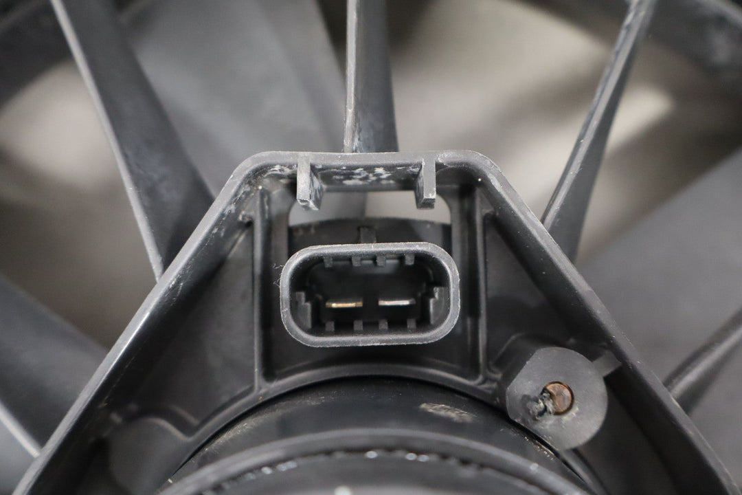 1997 - 2004 Chevy C5 Corvette OEM Engine Cooling Dual Fan W/ Motor