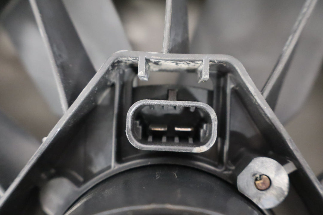 1997 - 2004 Chevy C5 Corvette OEM Engine Cooling Dual Fan W/ Motor