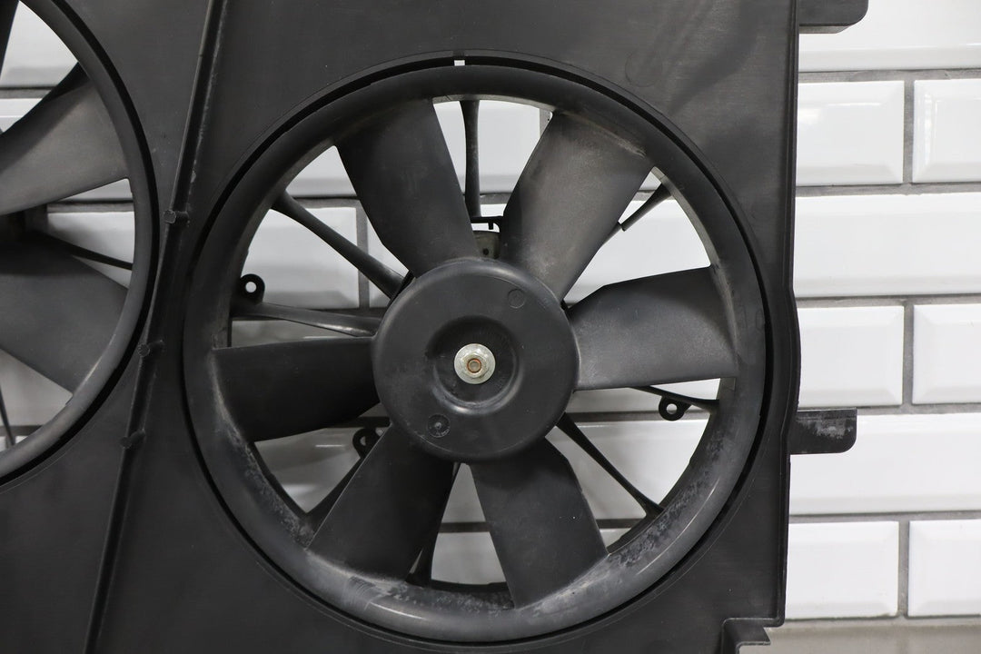 1997 - 2004 Chevy C5 Corvette OEM Engine Cooling Dual Fan W/ Motor