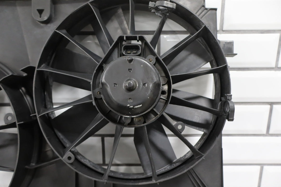 1997 - 2004 Chevy C5 Corvette OEM Engine Cooling Dual Fan W/ Motor