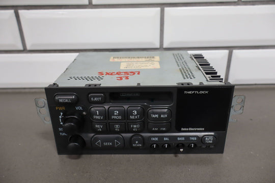 1997 - 2004 Chevy Corvette C5 Radio AM - FM - Cassette Player OPT UL0
