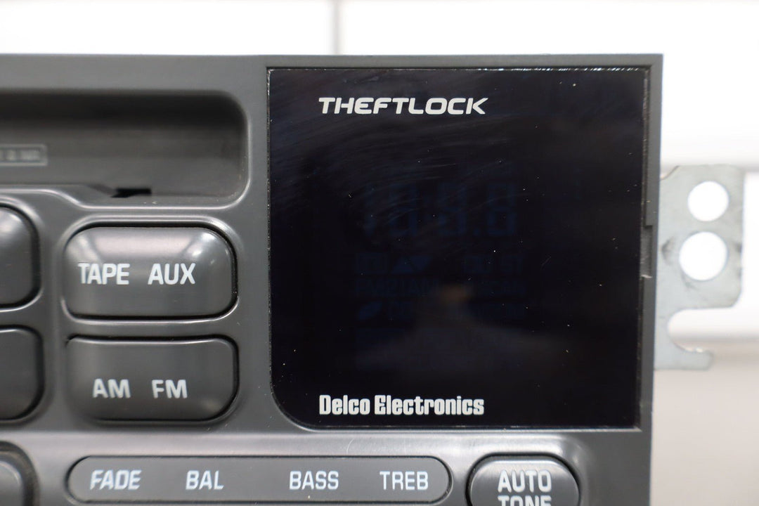 1997 - 2004 Chevy Corvette C5 Radio AM - FM - Cassette Player OPT UL0