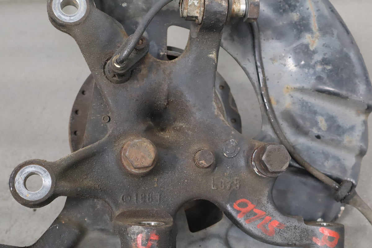 1997 BMW Z3 1.9i Left Front Spindle 31211092079