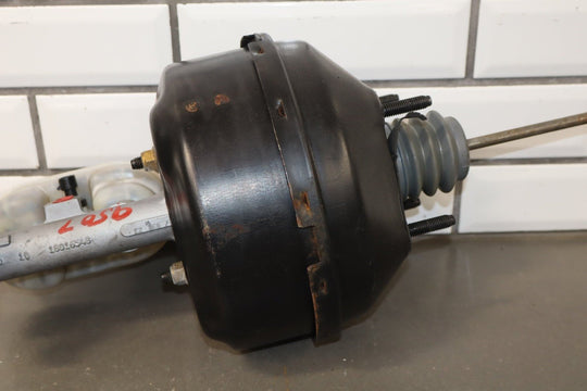1997 Chevrolet Corvette Master Cylinder & Brake Booster 18016548 OEM