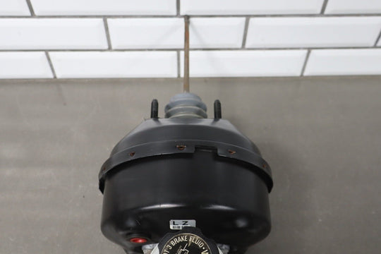 1997 Chevrolet Corvette Master Cylinder & Brake Booster 18016548 OEM