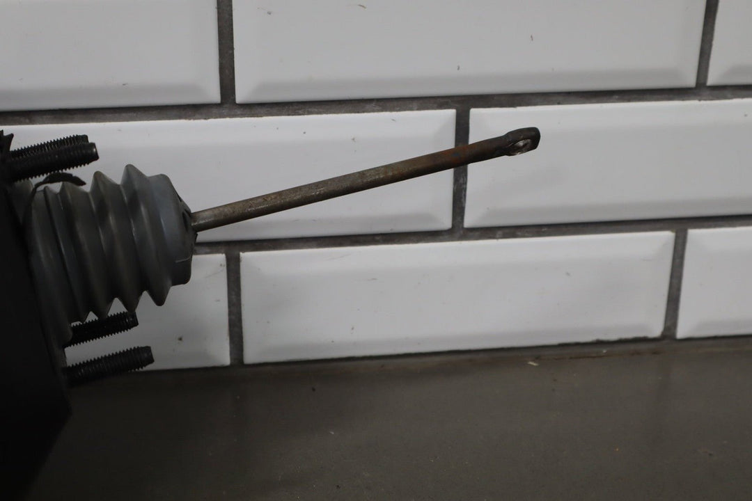 1997 Chevrolet Corvette Master Cylinder & Brake Booster 18016548 OEM
