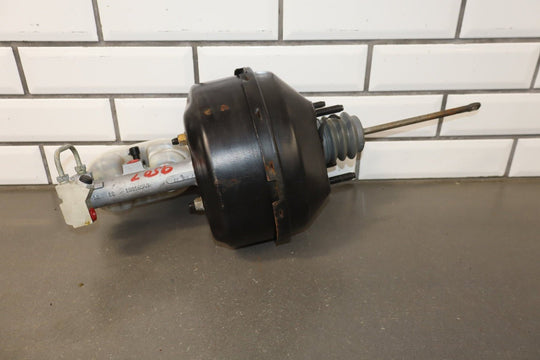 1997 Chevrolet Corvette Master Cylinder & Brake Booster 18016548 OEM