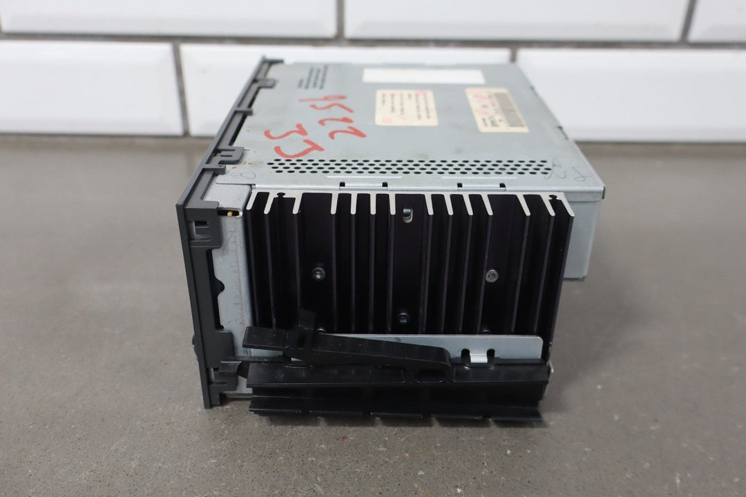 1997 GMC Savana Cassette AM/FM Radio 16194445 OEM - Tested