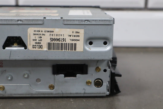 1997 GMC Savana Cassette AM/FM Radio 16194445 OEM - Tested