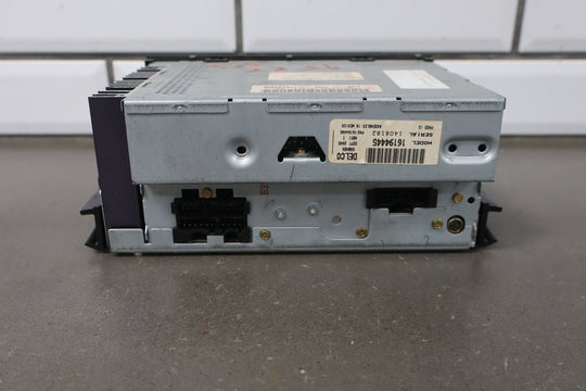1997 GMC Savana Cassette AM/FM Radio 16194445 OEM - Tested