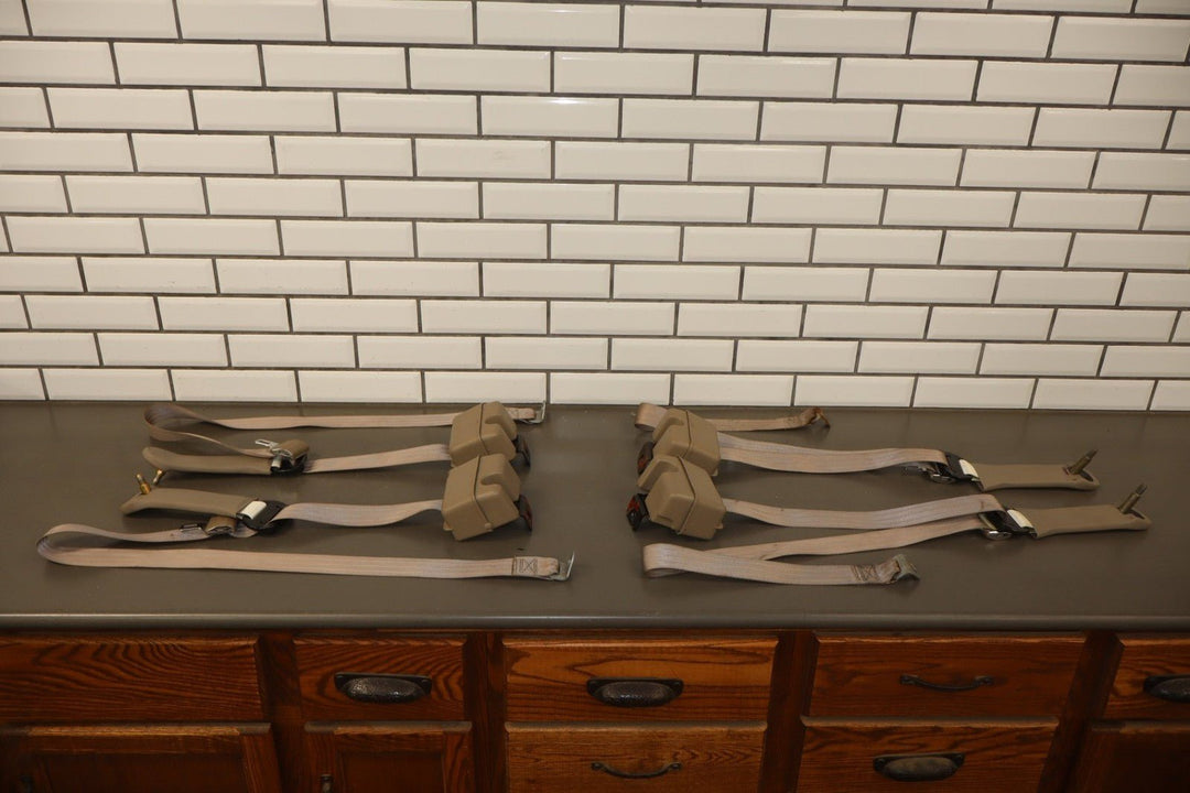 1997 GMC Savana Chevrolet Express OEM Rear 2nd & 3rd Row Seat Belt Sets