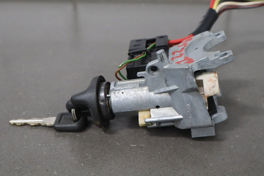 1997 GMC Savana Ignition Switch OEM W/ Key